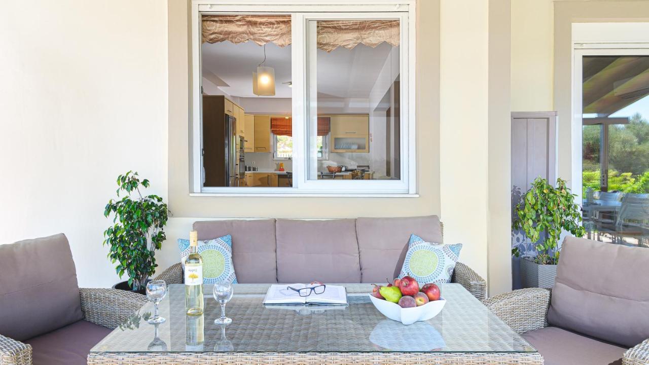 Marysol Luxury Villa Gennadi Eksteriør bilde